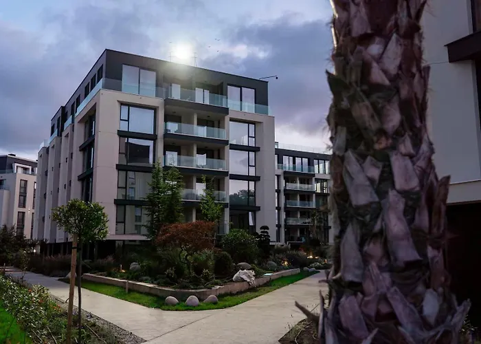 Super Luxury Flat For 2 In Deluxe Azur Appartamento Varna