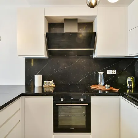 Super Luxury Flat For 2 In Deluxe Azur * Варна