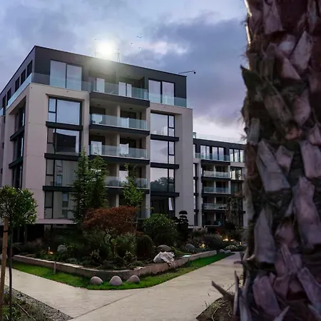 Super Luxury Flat For 2 In Deluxe Azur Apartment Varna