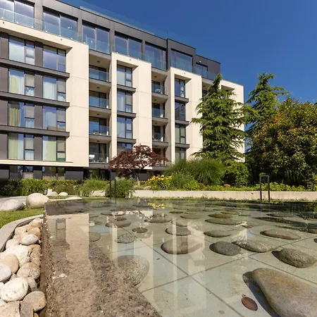 Super Luxury Flat For 2 In Deluxe Azur Варна